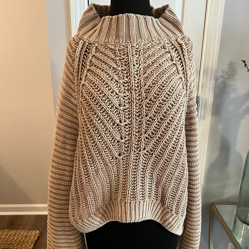 Free People Chunky knit oversized mock neck sweater size extra large